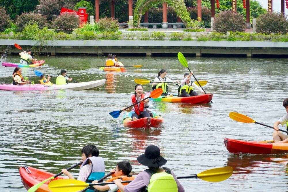 市民游客在 市民游客在