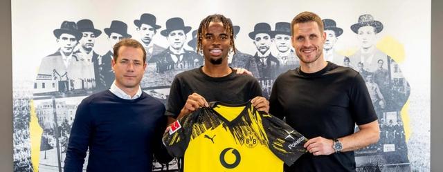 他被租借至 他被租借至