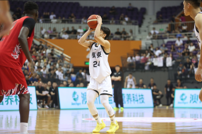 连胜, 场热身赛, 心之一的胡 连胜, 场热身赛, 心之一的胡