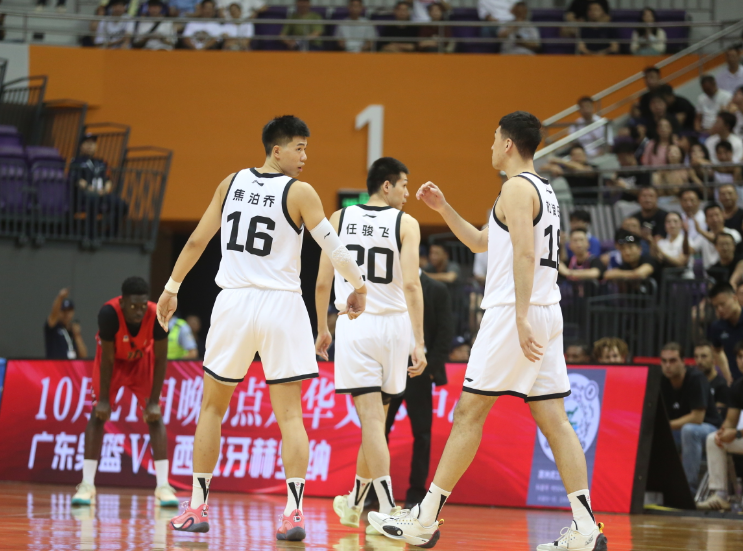 场热身赛 场热身赛